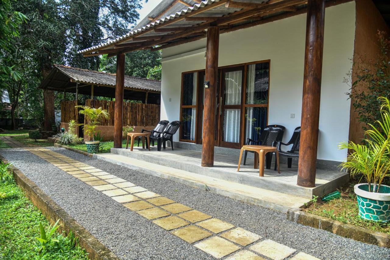 Clay House Hotel Udawalawe Kültér fotó